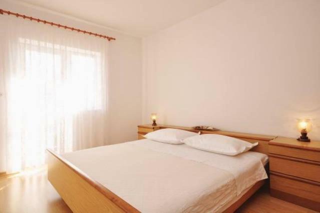 Star Apartment Бродарика Екстериор снимка